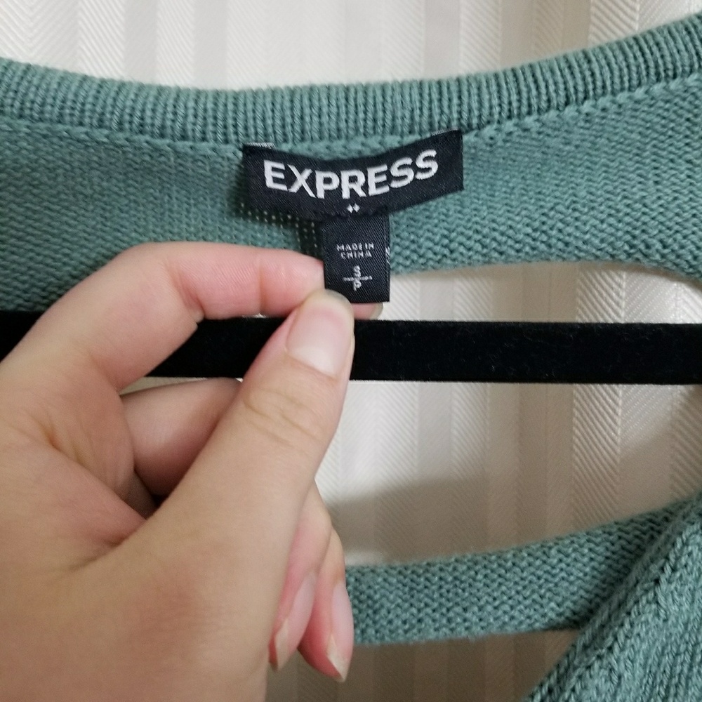 EXPRESS Jade Slash Back Pullover - Picture 7 of 7